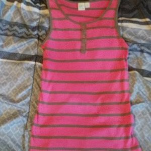 So brand "kohls" tank top
